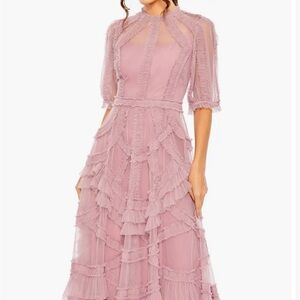 Mac Duggal 8058 High Neck Ruffle Dress
Size
10
Dress Color:
Antique Rose